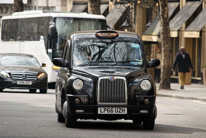 London’s black cabbies hailed for Alzheimer’s research