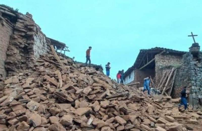 Powerful 7.5 earthquake hits Peru
