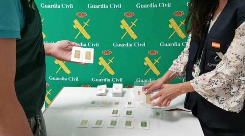 Kilo of gold bullion seized from a passenger at Spanish airport