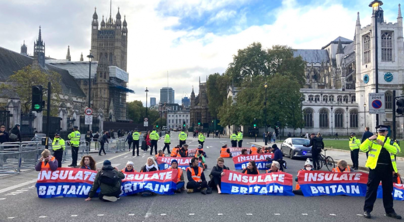 MPs trapped outside Parliament as Insulate Britain protesters cause more disruption
