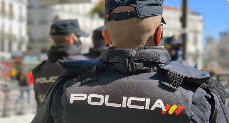Police officer seriously injured in Murcia after suffering blows to his head and arm from an axe