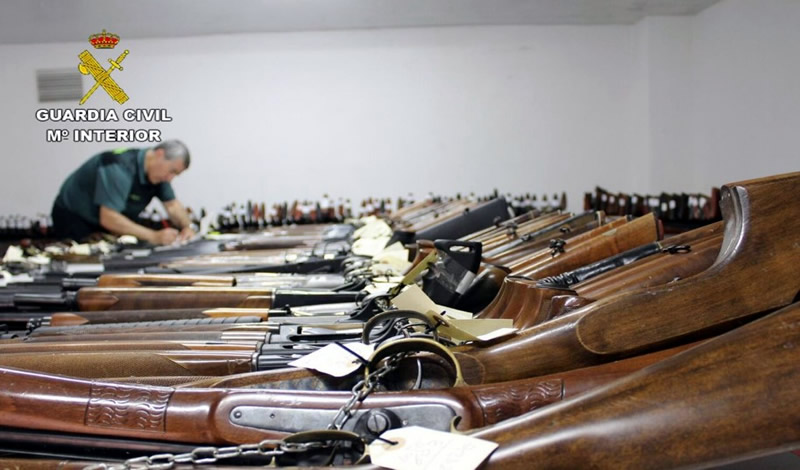 Granada Guardia Civil to hold its final weapons auction