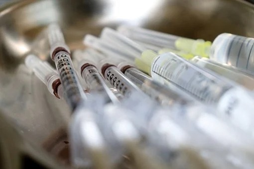 Syringe shortage could threaten COVID vaccination strategies