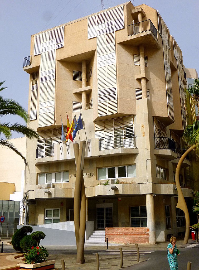 Torrevieja town hall intends to ignore objections from Alicante province's coastal authority