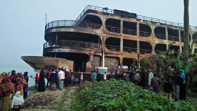 At least 37 die in fire on ferry in Bangladesh