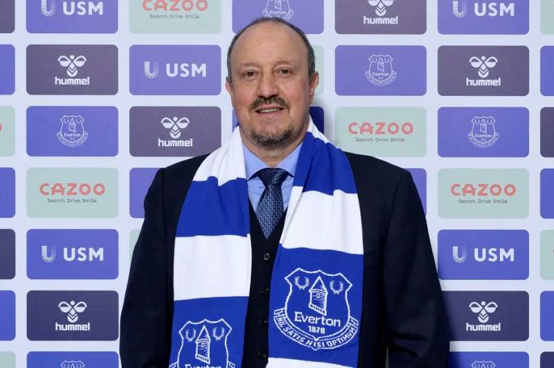 Rafael Benitez will not be sacked according to Everton owner