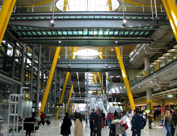 Surprise packet from Huercal-Overa containing drugs intercepted at Madrid's Barajas airport