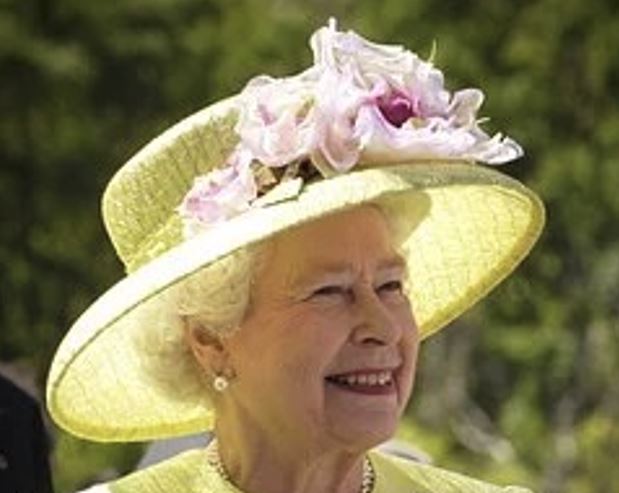 Queen returns to Sandringham on emotional visit
