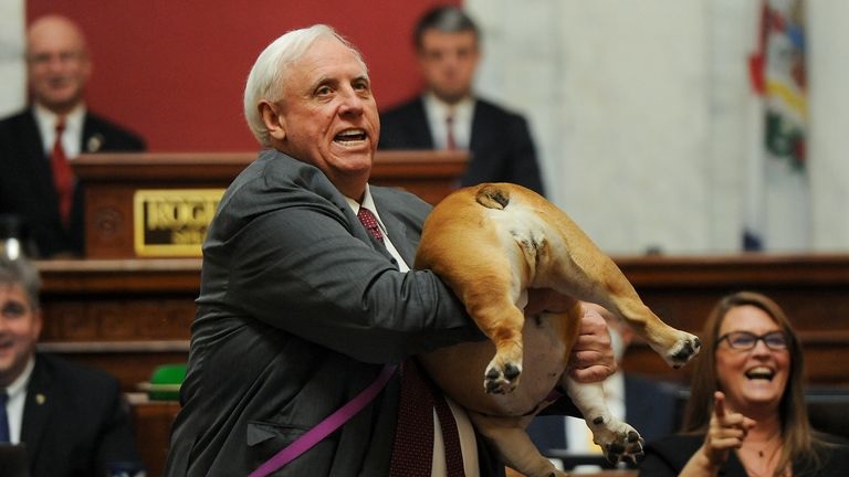 Governor tells actress to 'kiss his dog’s hiney!'