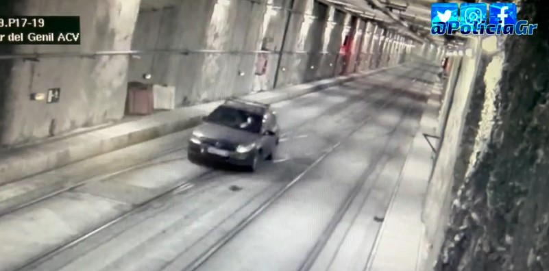 Drunken driver takes his car underground through Granada metro