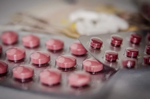 Pfizer's Covid antiviral pill given the green light