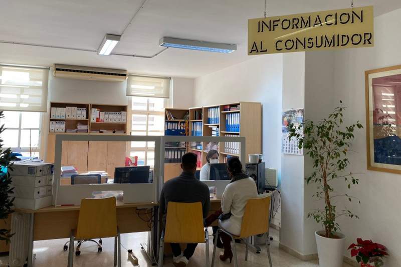 Cash for OMIC consumers' information service in Adra