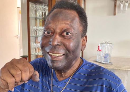 Pele ‘struggling to eat or sleep’ after chemotherapy