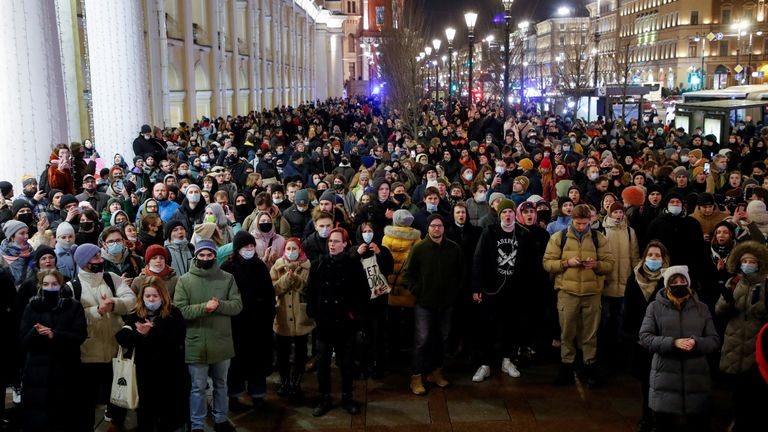 1,700 anti-war protesters arrested in Russia as anger grows, Saint Petersburg, Moscow, Ukraine