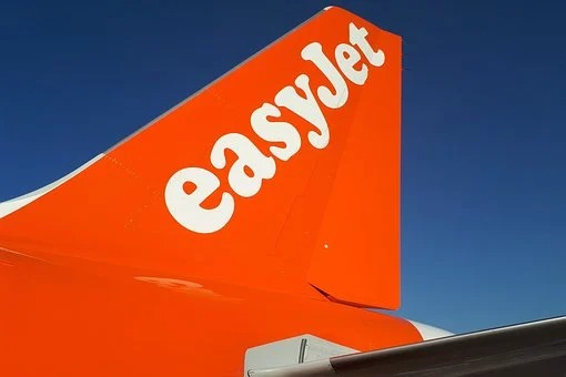 easyJet passengers met by police on landing after 'mask row'