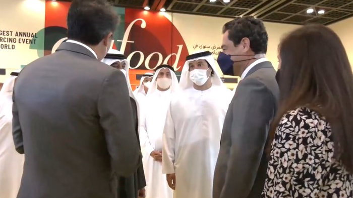 Juanma Moreno proposes new direct flights connecting Malaga with Dubai