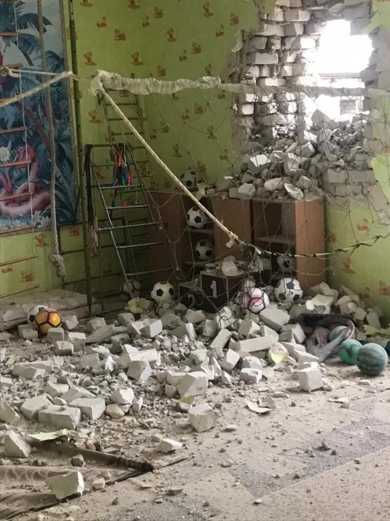 Just in: Russian forces bomb nursery school in Stanitsa Luhanska, Ukraine