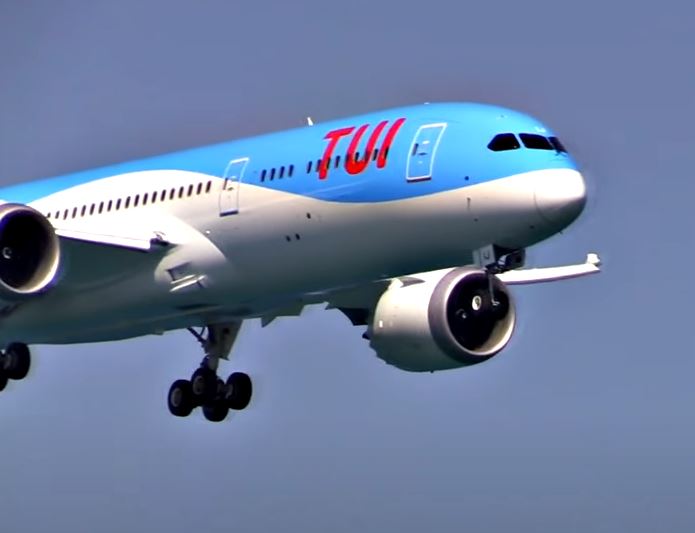 Emergency: Flight from Manchester to Fuerteventura U-turns after alert