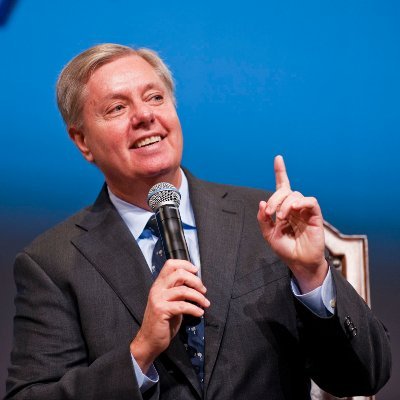 Senator Lindsey Graham calls on Russians to assassinate President Vladimir Putin