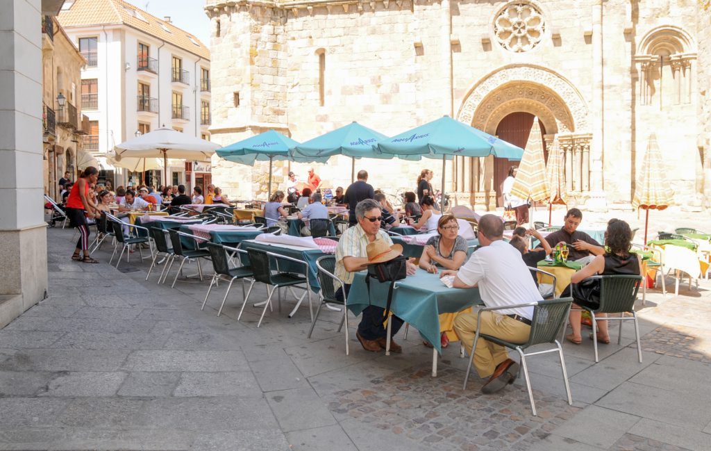 Tourist numbers in Spain jump as Brits, Germans and French return