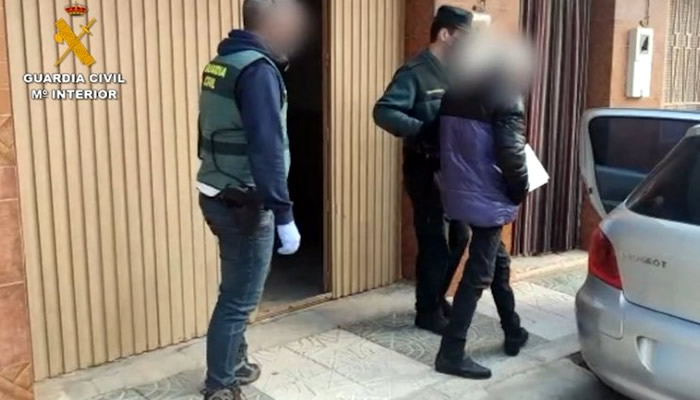 Three arrested in Nerja for stealing €52,000 from an octogenarian
