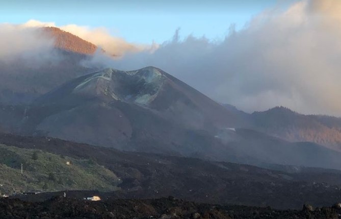 Cumbre Vieja volcano will not erupt again after 60 seismic events occur assure experts
