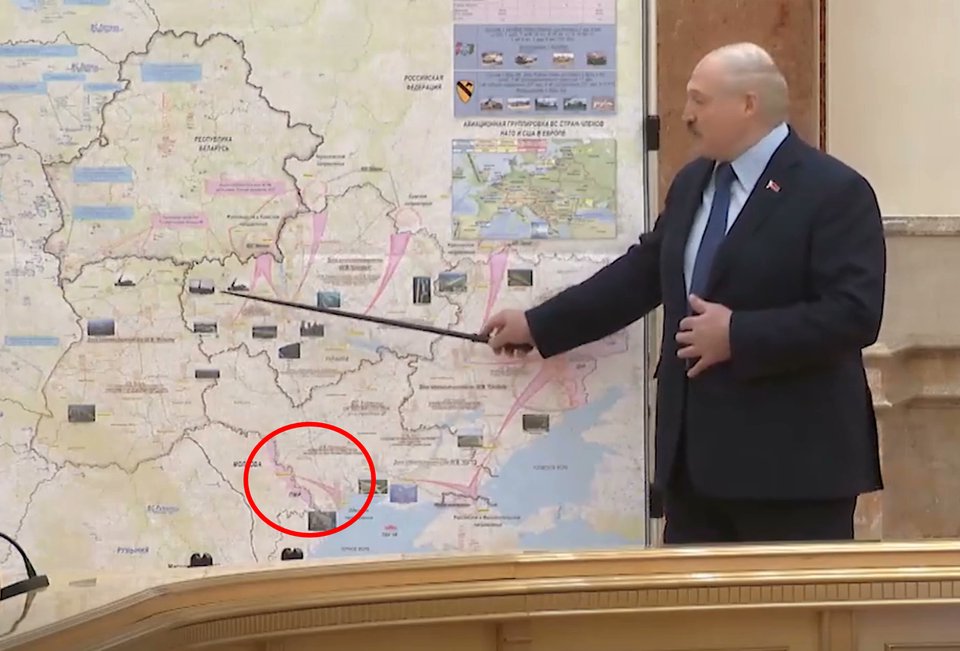 WATCH: Belarus president "mistakenly" shows Russian plans to invade Moldova