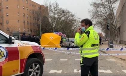 Man shot dead in front of Madrid shopping centre