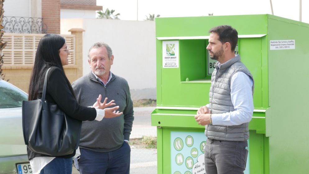 Adra town hall urges residents to recycle instead of throwing away