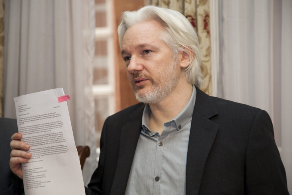 Assange extradition order to be issued on April 20