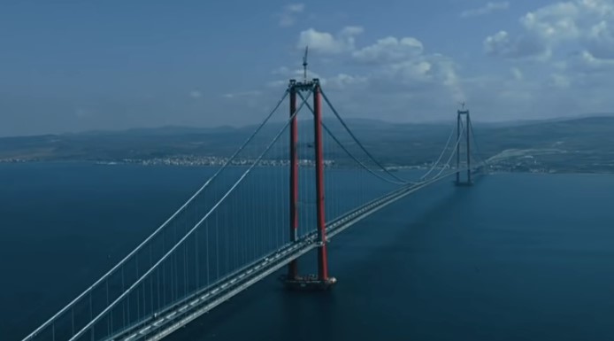 Longest suspension bridge in the world joins Asia to Europe