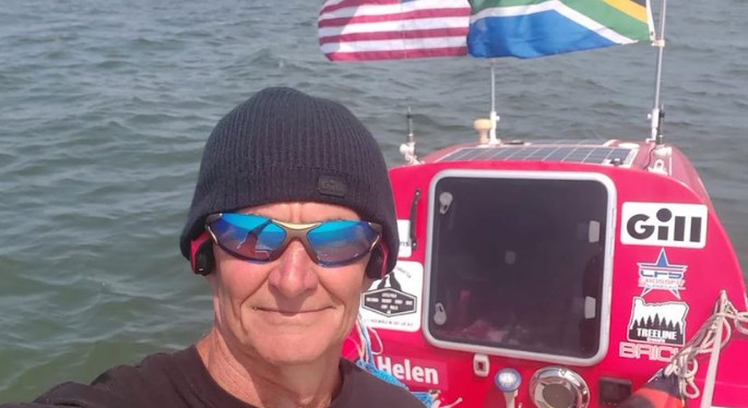 Attempt to make first solo crossing of Atlantic by rowing from US to France