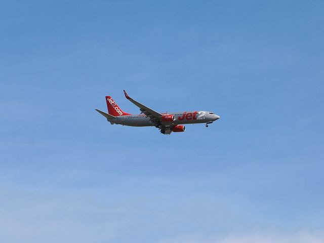 Jet2 emergency: Alert as passenger plane issues ‘Squawk’ code at 6,000ft