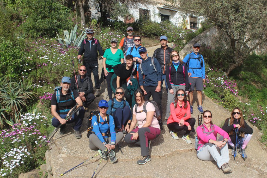 New sports group Playas de Torre del Mar organise successful excursion to Comares