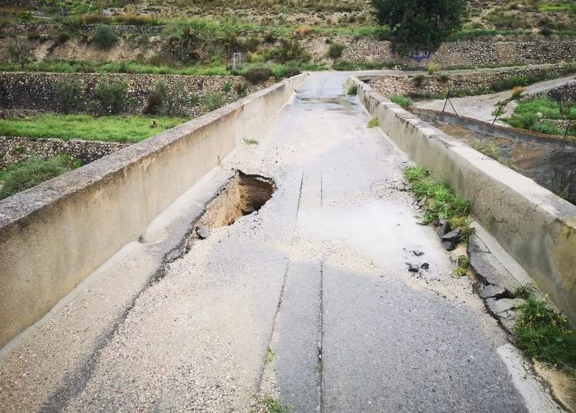 Rain takes its toll and subsidence threatens Villajoyosa's oldest bridge