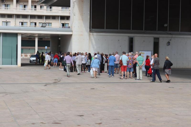 Overwhelming demand for shopping vouchers issued by Benidorm, Alicante, town hall