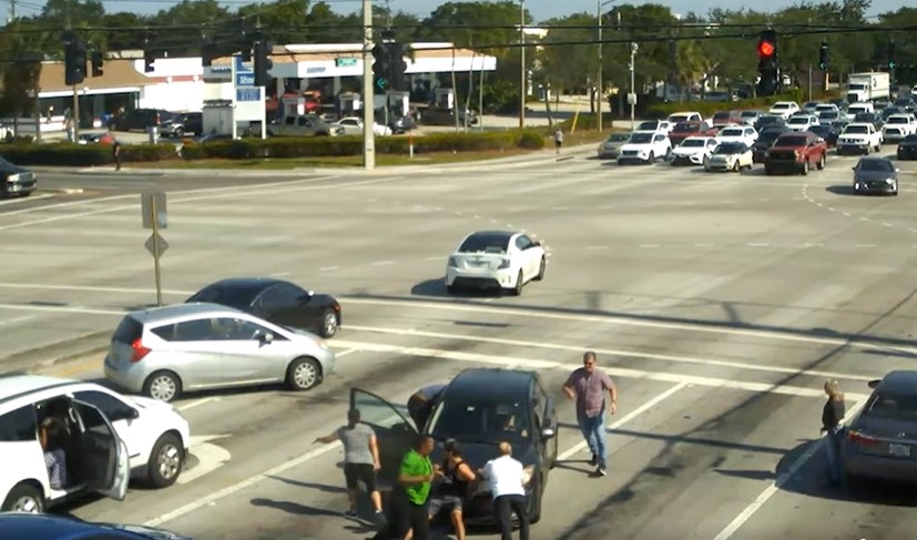 WATCH: Amazing moment good Samaritans help driver suffering medical episode