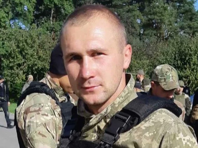 Ukrainian boxing champion dies fighting for Ukraine at the age of 30