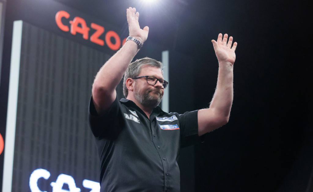 Top British darts player forced to withdraw from tournament due to 'worrying heart problem'