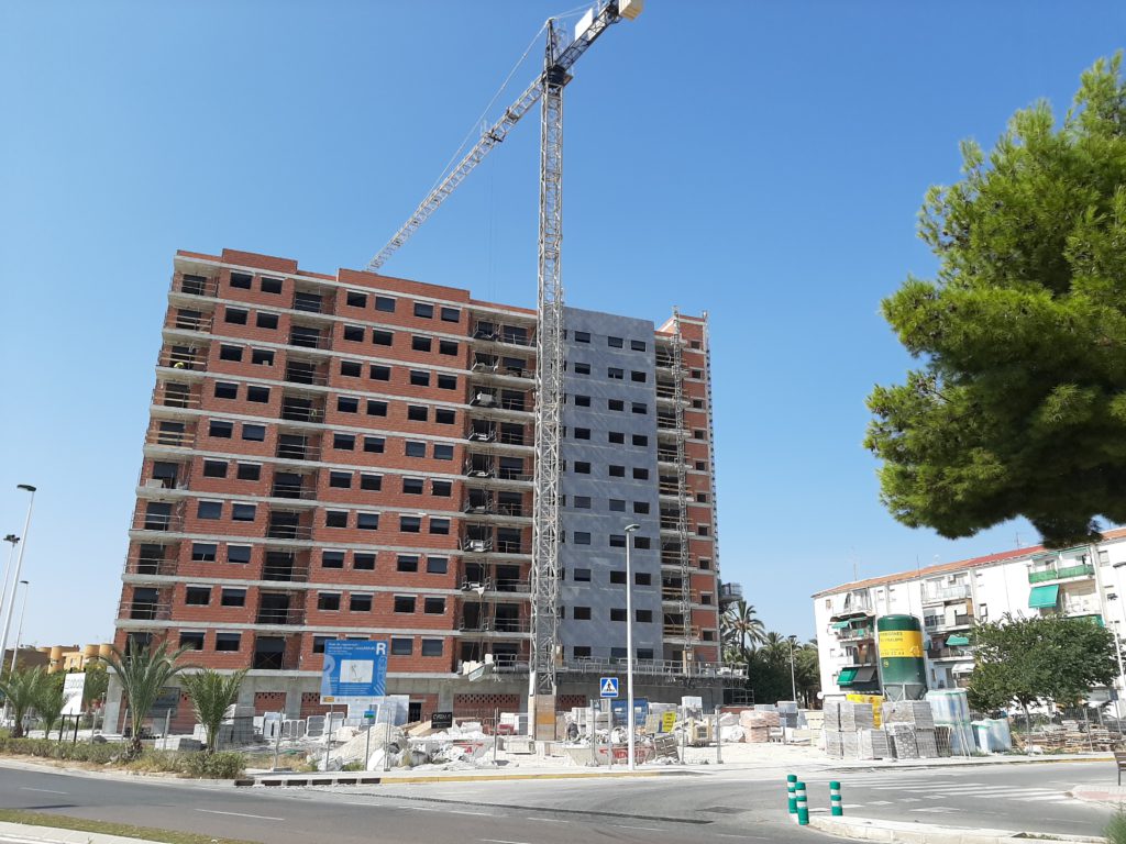 Business boom in Elche as figures reveal remarkable growth in Q1, 2022