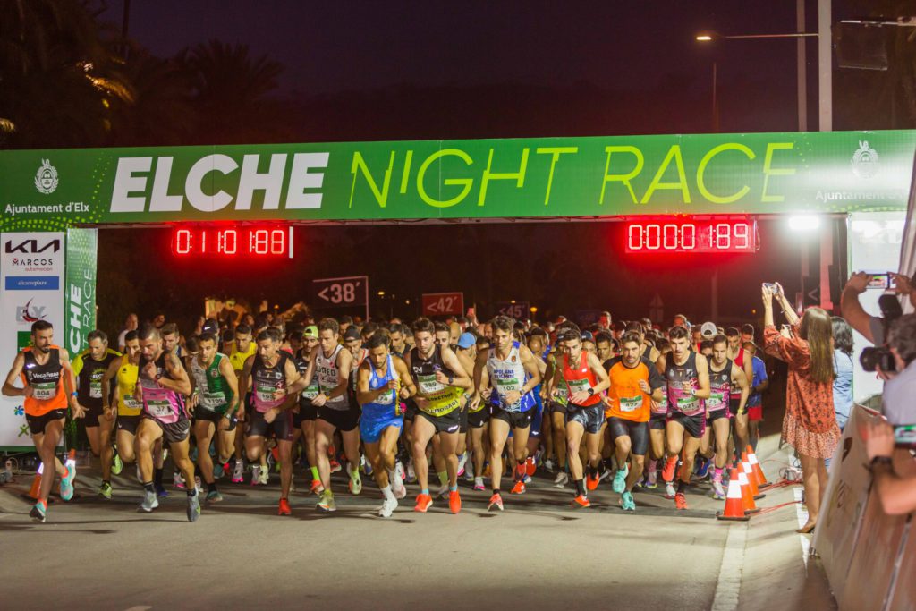 Elche Night Race: More than 1,800 people run through the heart of the city