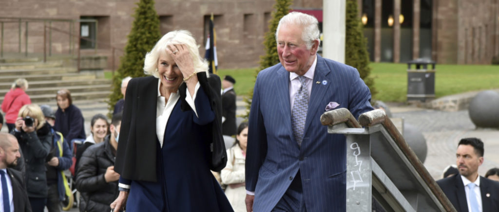 Charles and Camilla to make special appearance in Eastenders Jubilee episode