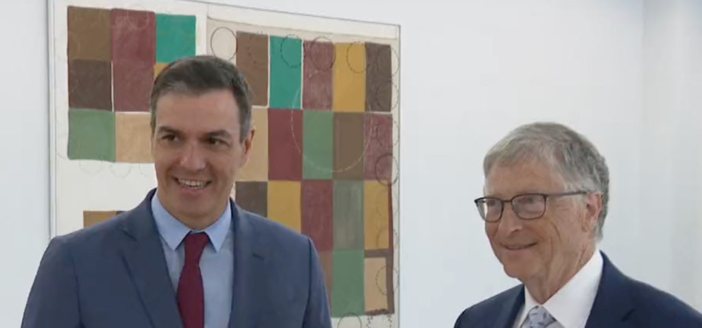 Pedro Sánchez and Bill Gates discuss responses to 'future global challenges'