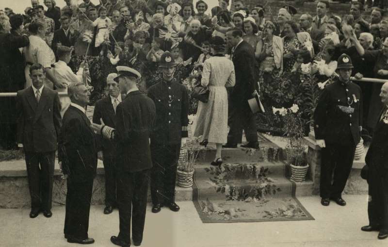 Queen Elizabeth in Gibraltar 1954