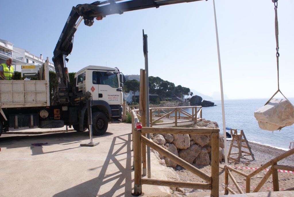 Cap Negret beach in Altea (Alicante) better-protected with new retaining wall