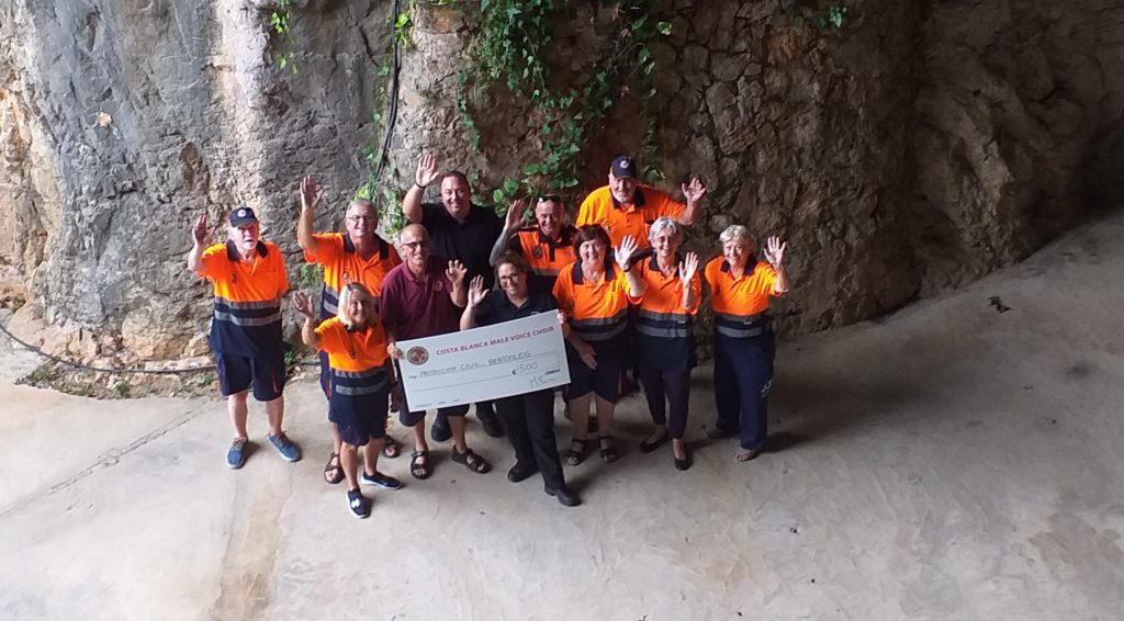 Costa Blanca Male Voice Choir gives back after successful Benidoleig (Alicante) concert