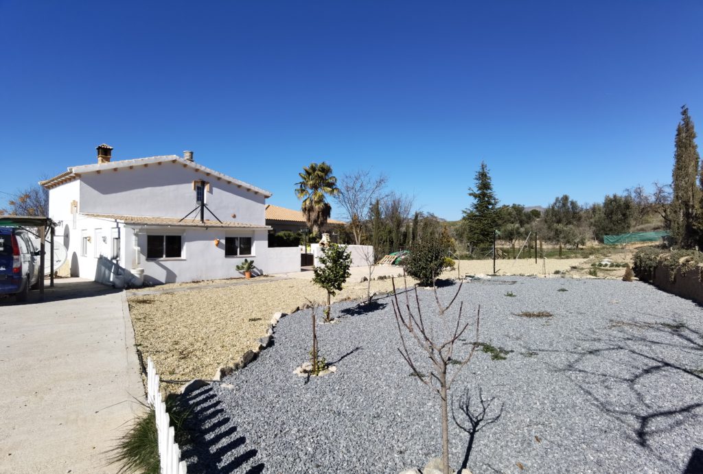 Next House Almeria: Country Houses For Sale in Seron, Seron