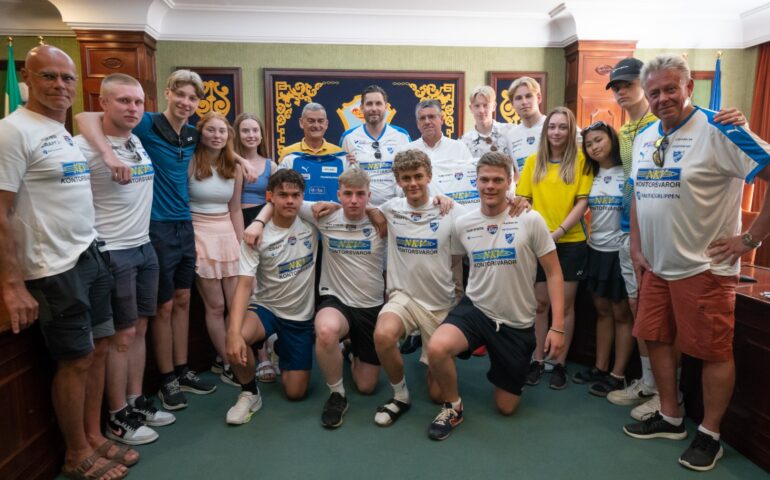 Young Swedish badminton players visit Nerja to train for World Junior Championships