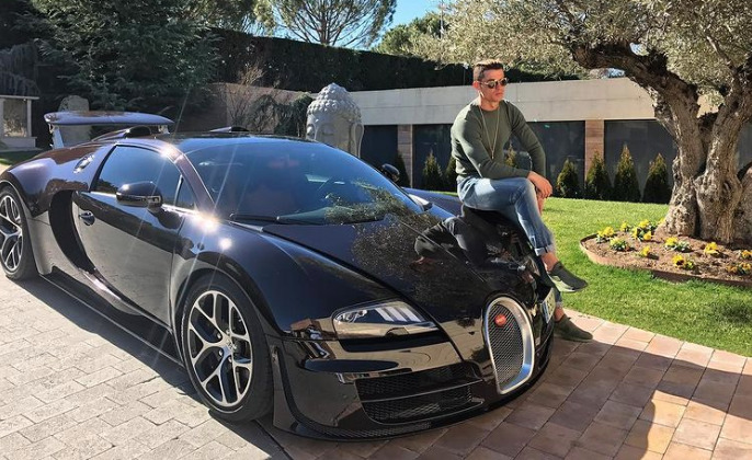 Cristiano Ronaldo's Bugatti Veyron WRECKED in Mallorca