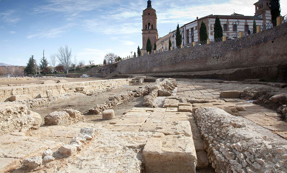 Lux Mundi prepares for upcoming guided visit to Granada's Guadix